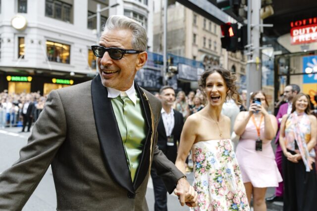 Jeff Goldblum Steals The Show At Sydney 'Wicked' Premiere With Wizardly Suit And Sunnies